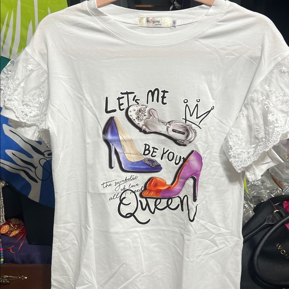 Be You Queen Short Sleeve Graphic Tee - White - Picture 4 of 4